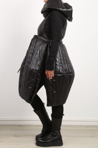 creare - Dress SOPHIE in balloon shape with large collar quilted black