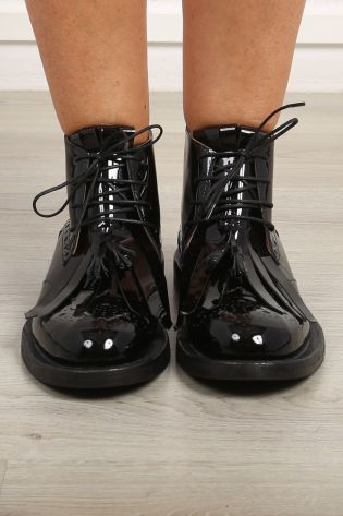 rundholz - Short boots Budapest style with strap patent leather black - Winter 2023