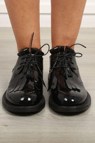 rundholz - Low shoes Budapest style with strap patent leather black - Winter 2023
