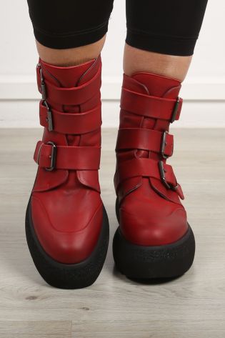 lofina - Short boots with buckles and platform sole Gasoline Rosso