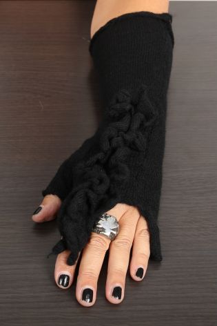 rundholz black label - Handschuhe Armstulpen mit Rüsche gekochte Wolle black