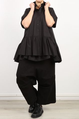 rundholz - Bluse mit Volant doppellagig übereinander getragen Oversize black